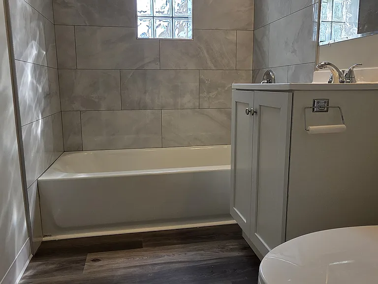 1439 S Highland Ave — Photo 12