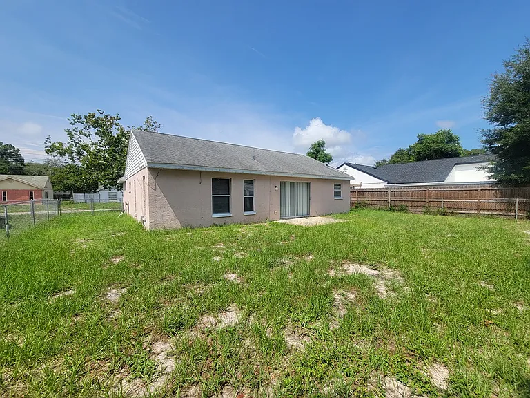 8224 Autumn Oak Ave — Photo 18