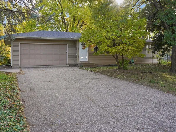 1776 Gabbro Trl, Eagan, MN 55122