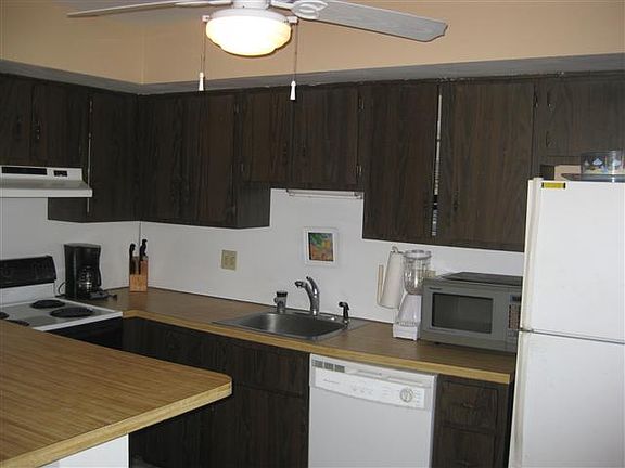 2nd image of 129 33rd St W #129A