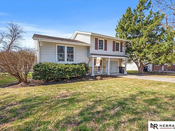 2nd image of 9305 Meadow Dr