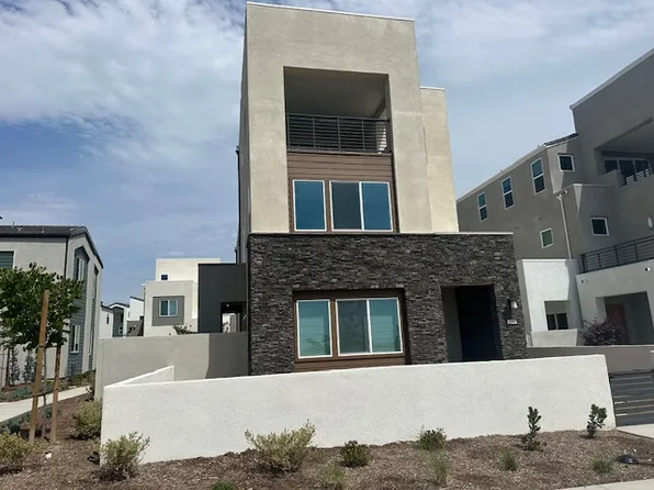 606 Chinon, Irvine, CA 92618