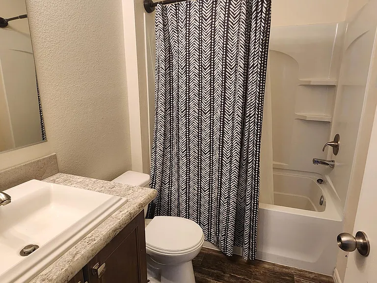 221 S Wahweap Dr — Photo 6