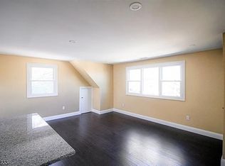 50 Mohawk Ave, Hawthorne, NJ 07506