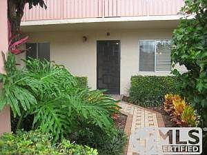 Front of Garden Apartment