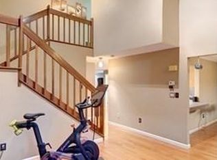 7 Country Club Ln #B, Milford, MA 01757
