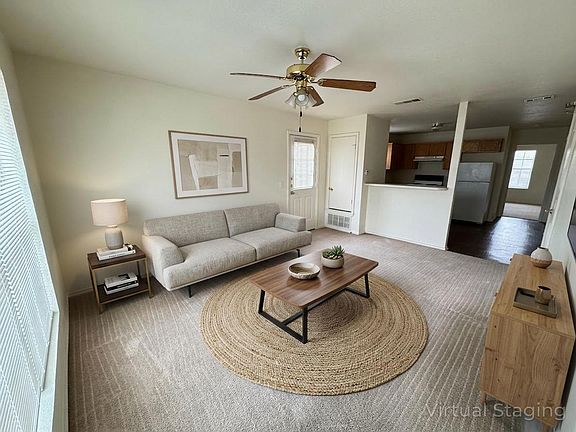 5th image of 2003 Monte Carlo Ln APT A