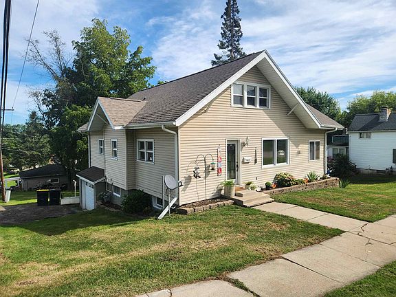 3rd image of 216 Nassau St