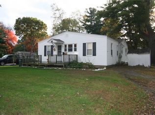 16 Beach St, Coventry, RI 02816