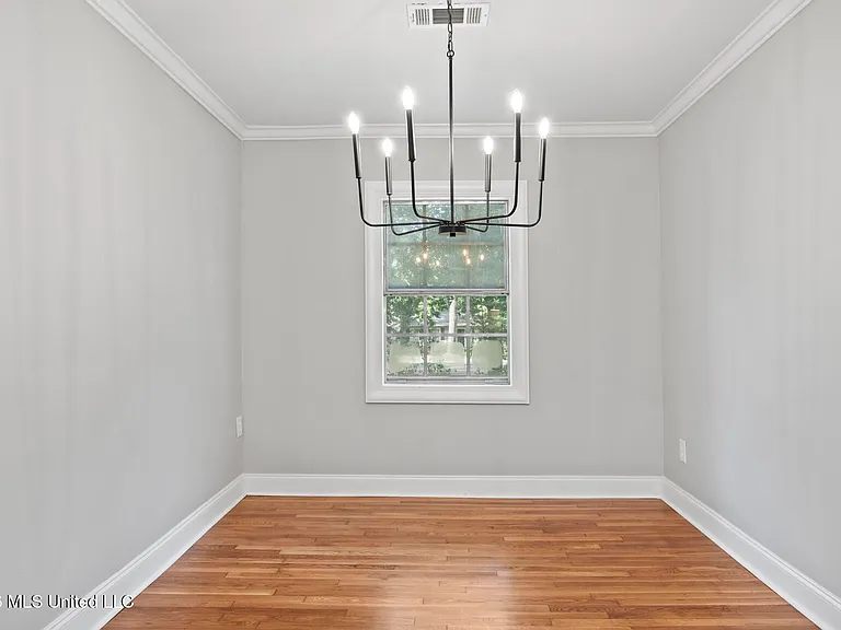 1112 Meadowbrook Rd — Photo 8