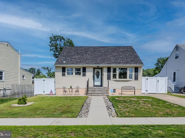 433 Arline Ave, Glendora, NJ 08029