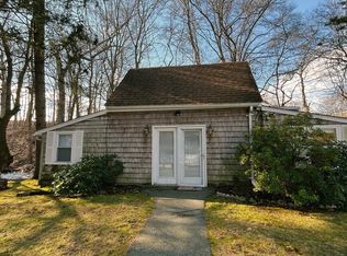 108 Toll Gate Rd, Warwick, RI 02886