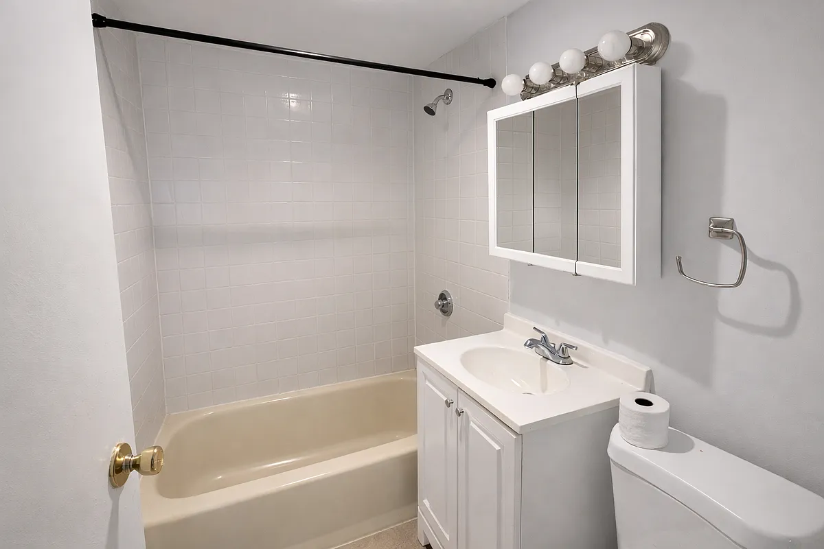Building Photo - 79 Arlington St #21