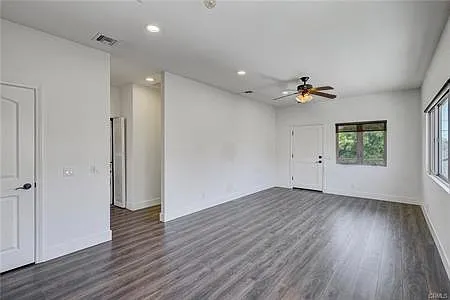 1581 Tustin Ave — Photo 6