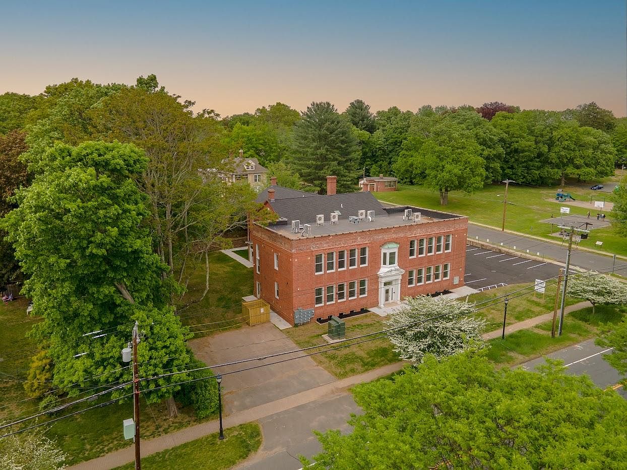 359 Hazard Ave 103, Enfield, CT 06082 Zillow