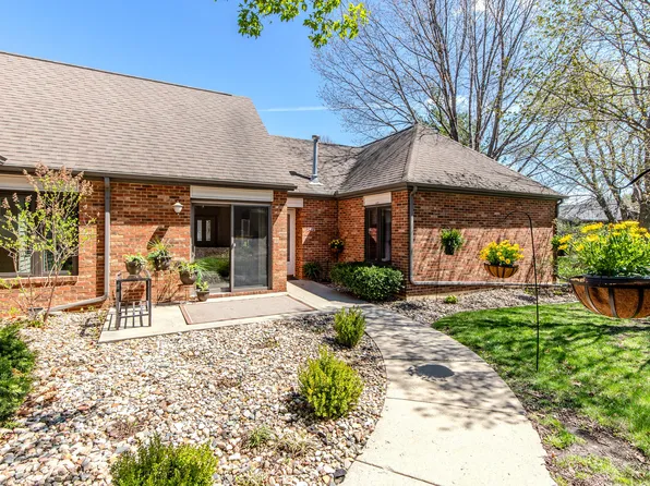 2425 Hamilton Dr, Ames, IA 50014