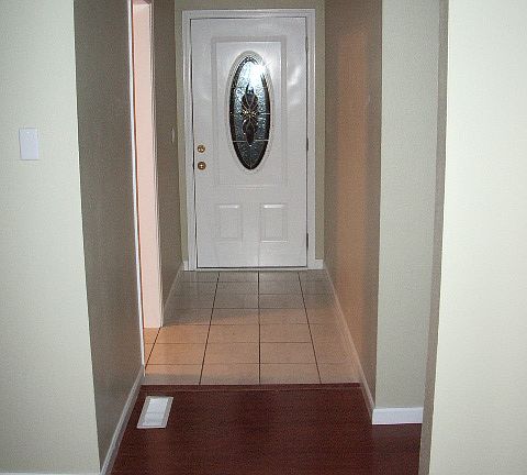 5th image of 919 SE 98th Ave