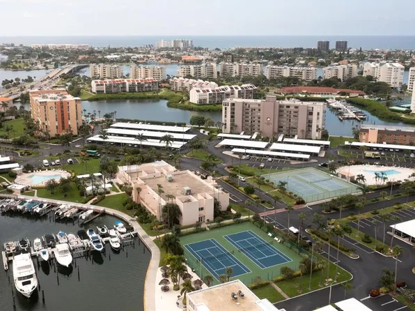 7910 Sun Island Dr S APT 302, South Pasadena, FL 33707