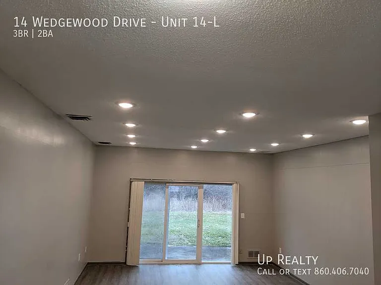 14 Wedgewood Dr #14-L — Photo 12