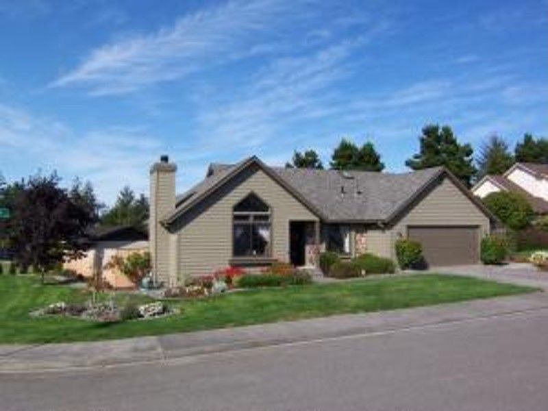 2nd image of 1749 Rae Ct