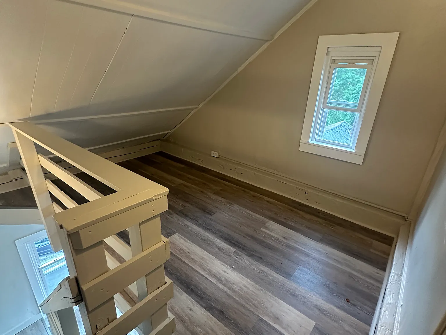 Studio, $875 — Photo 1