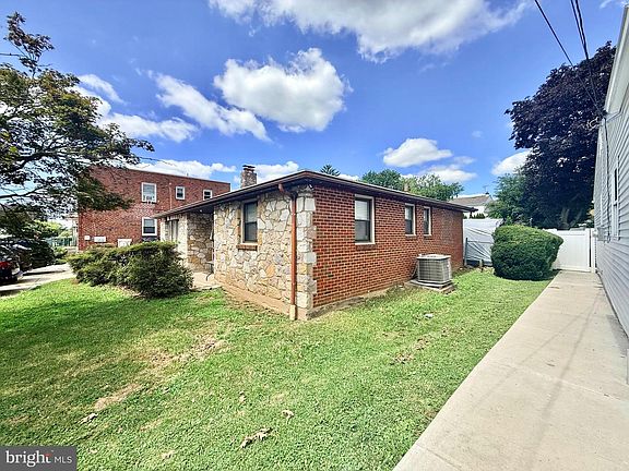 5th image of 9612 Hilspach St