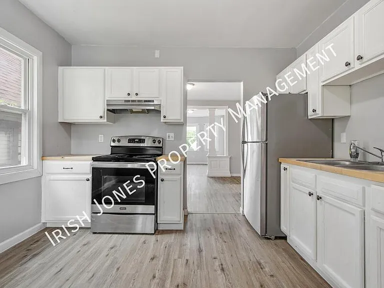 529 Winslow Ave #UPPER — Photo 2