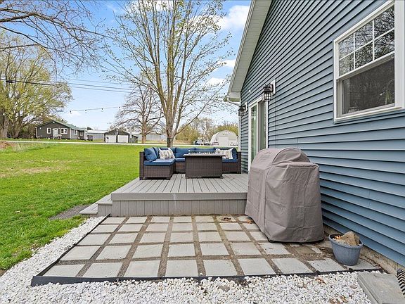 4th image of 2529 Bronson Road #102
