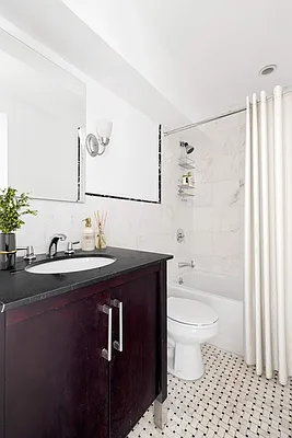 Rented by Sotheby's International Realty | media 21