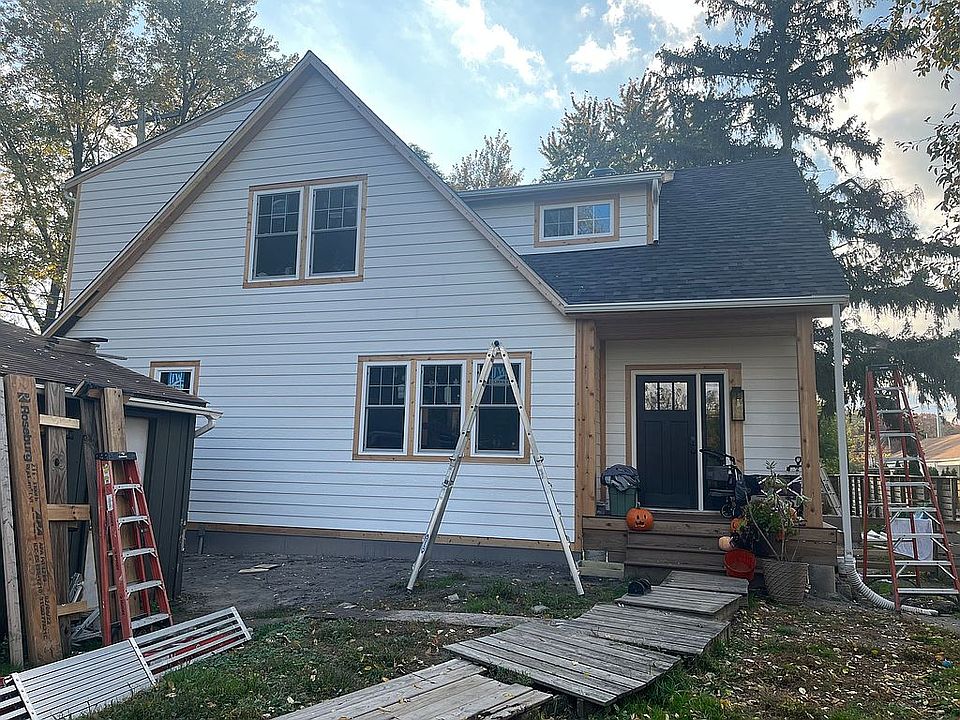 2nd image of 517 Elm Ct