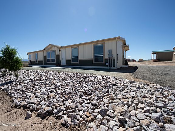 2nd image of 1703 Corte Del Sol