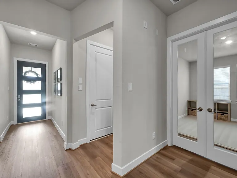 1123 Five T Ln — Photo 6