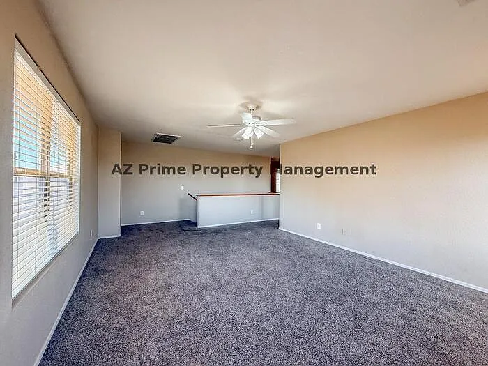 583 W Racine Loop — Photo 17
