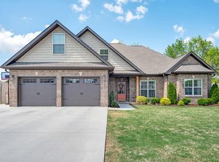 301 W Pershing Ave, Muscle Shoals, AL 35661