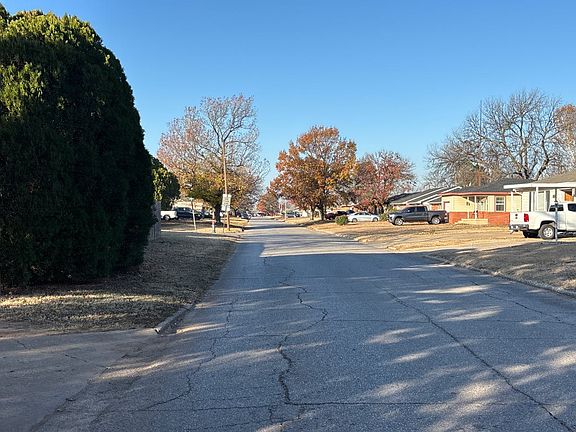 5th image of 1918 W Spruce Ave