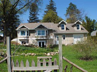 1047 Curtis Ave, Petoskey, MI 49770