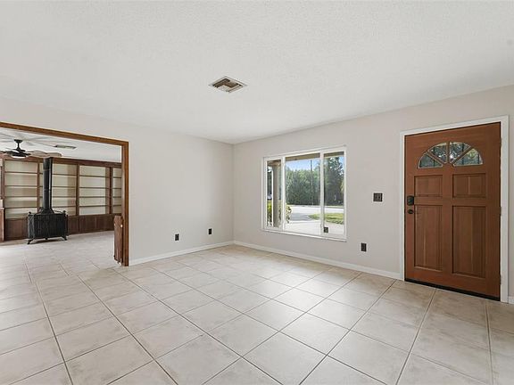 4th image of 915 E MICHIGAN AVENUE