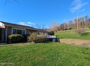 49 Ponderosa Ln, Danville, PA 17821