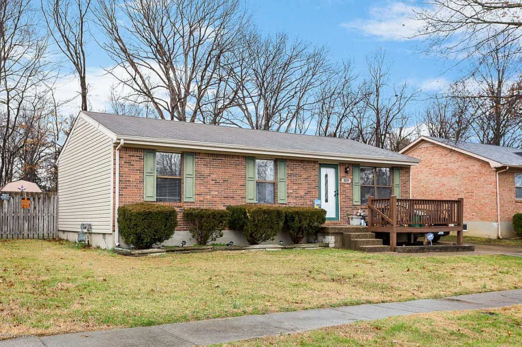 10119 Rolling Stone Dr photo 1