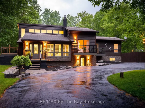 10 Birchwood Trl, Wasaga Beach, ON L9Z 1B2