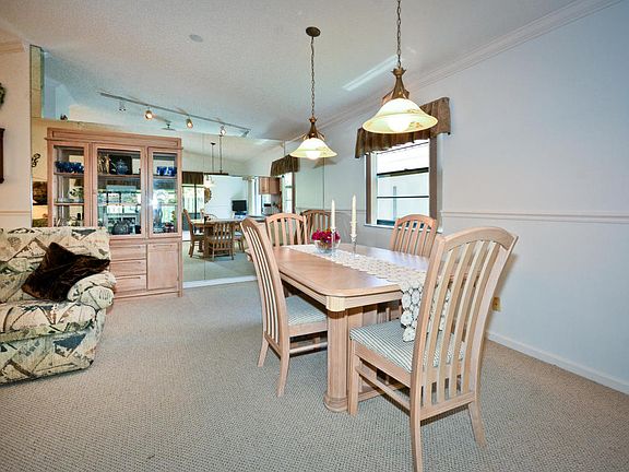 5th image of 13285 Saint Tropez Cir
