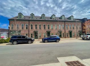 405 SW B St, Bentonville, AR 72712