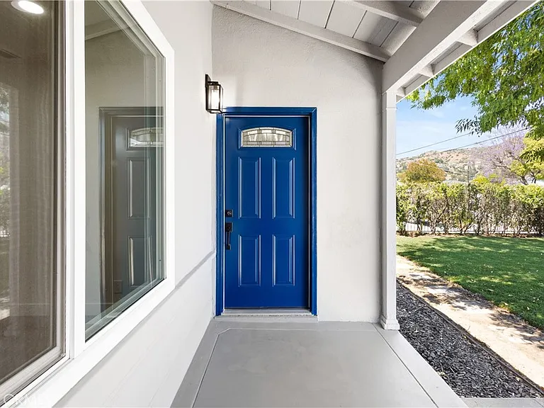 7629 Arcola Ave — Photo 4