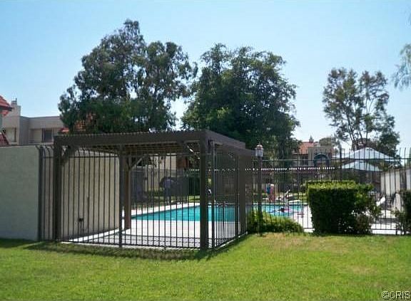 5th image of 17933 River Cir APT 2