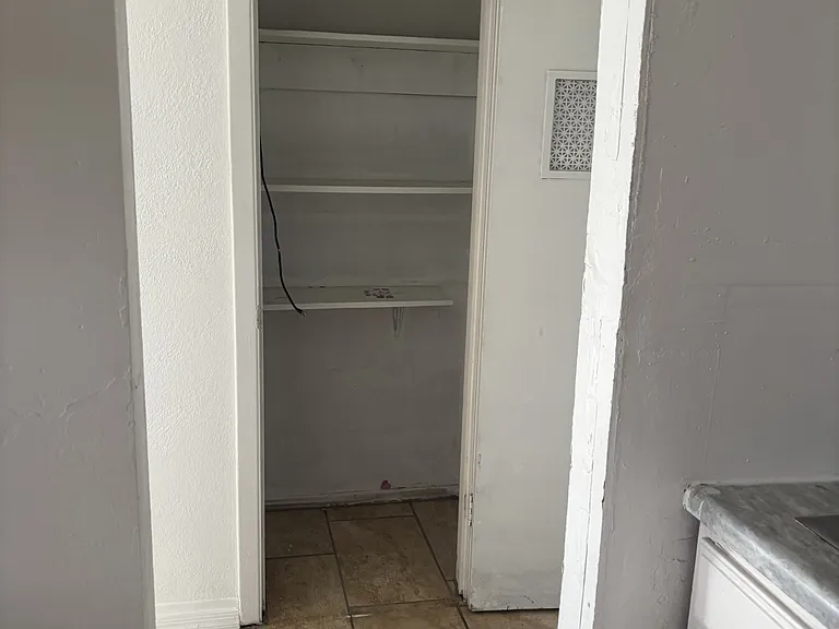604 Cortez Dr — Photo 9