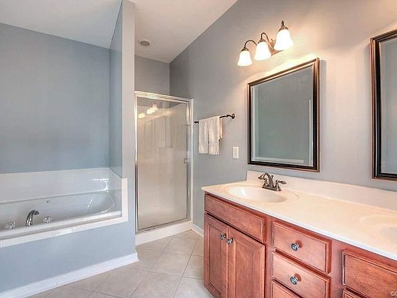 5th image of 6902 Stratford Townes Way