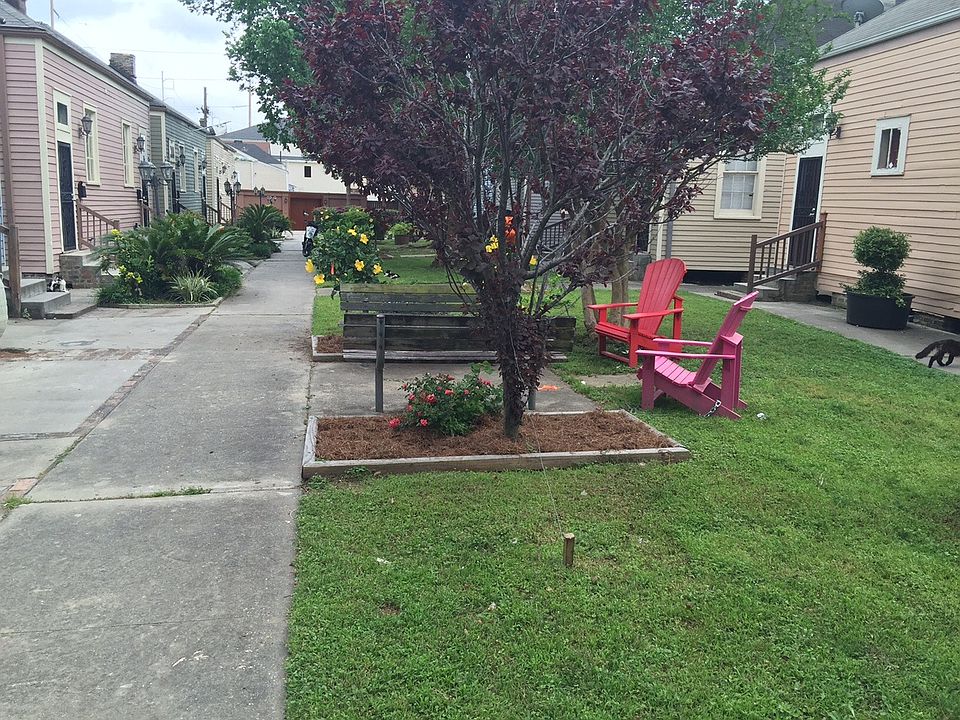 2nd image of 2224 Harmony St
