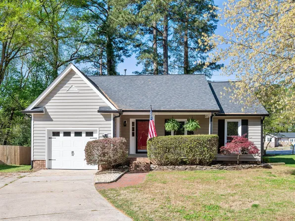 2709 Heathersmith Ct, Raleigh, NC 27604