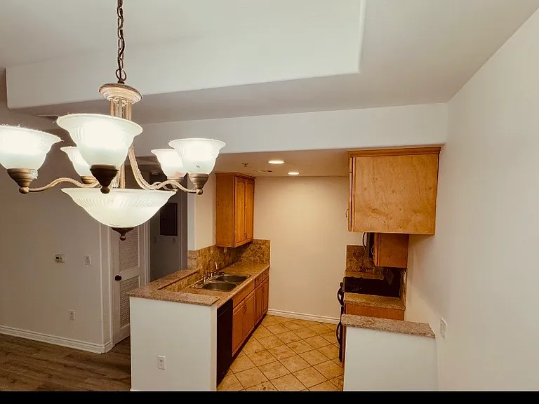 303 W Verdugo Ave #211 — Photo 11