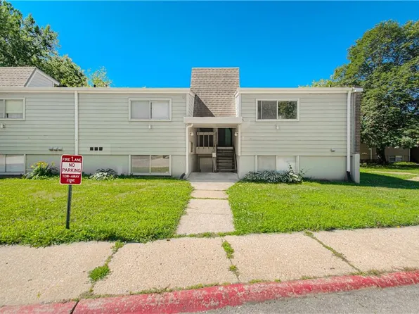 255 N Michigan St APT 67, Lawrence, KS 66044